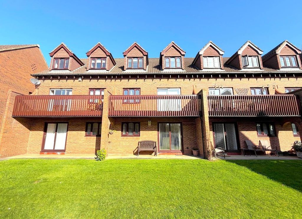 Additional image 11 of 2 bed flat for saleFour Winds Court, West Park, Hartlepool TS26