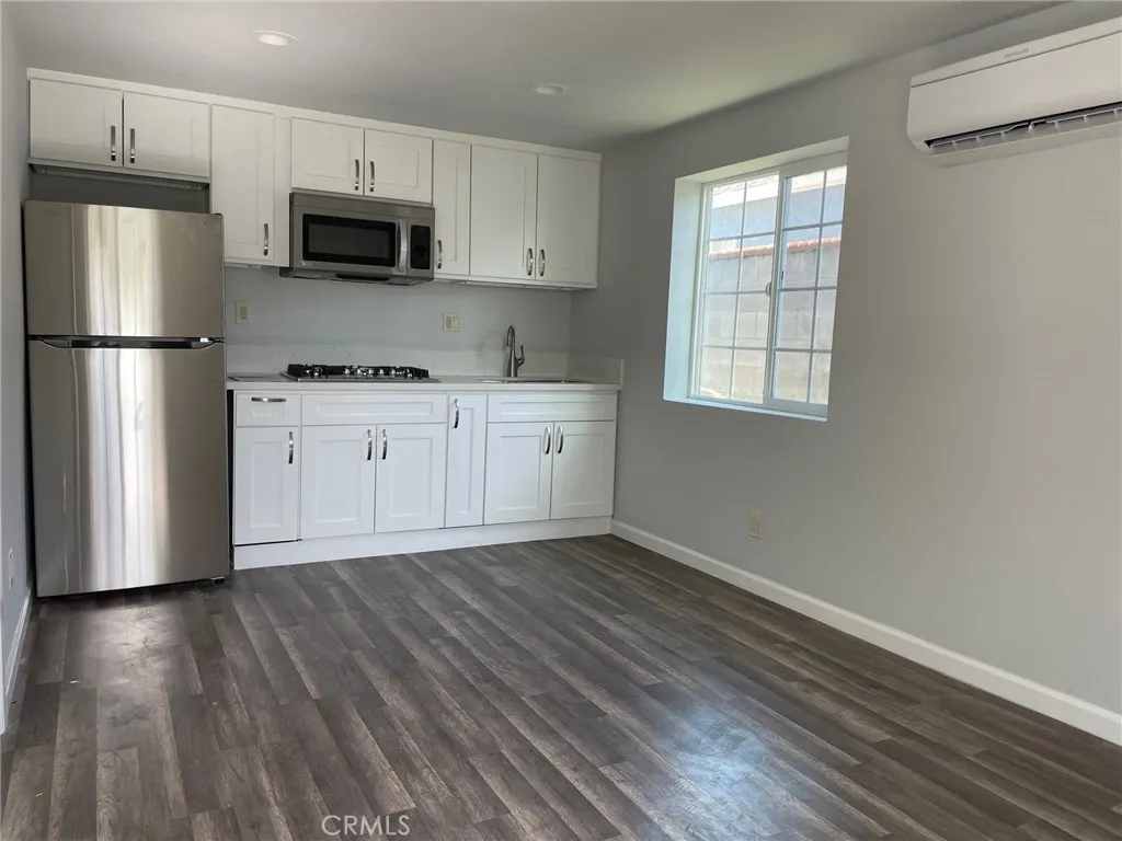 Additional image 27 of 18927 Erwin Street, Tarzana, CA 91335