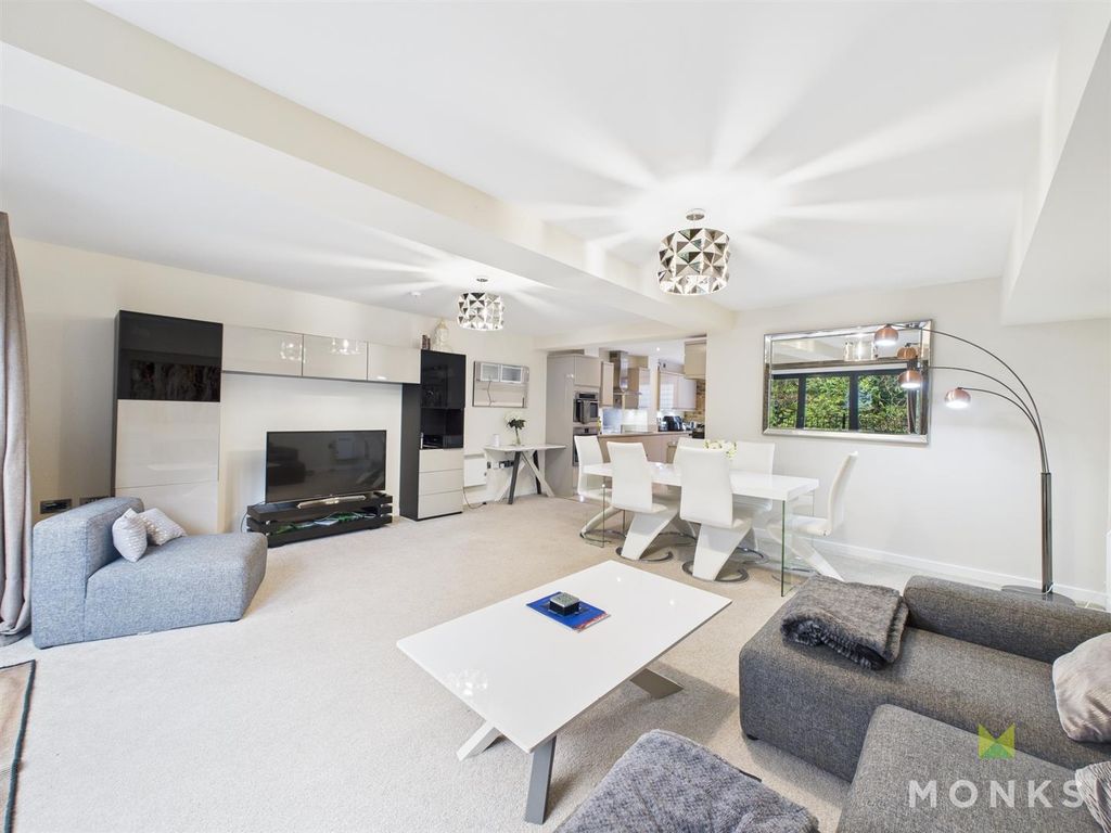 Additional image 9 of 3 bed flat for saleMill Road, Shrewsbury SY2