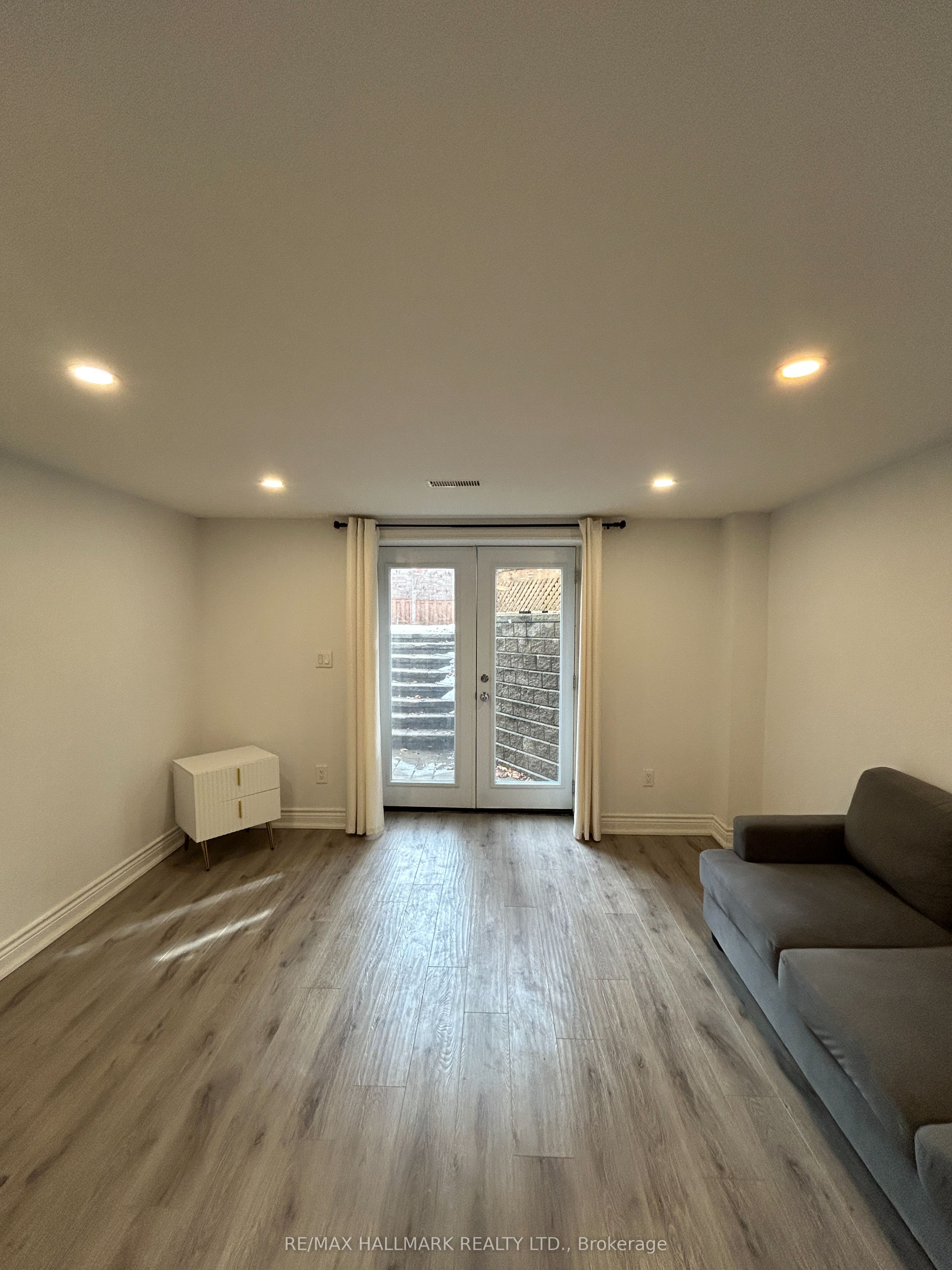 Basement B-214 Altamira Road, Richmond Hill, ON, L4C 4E1