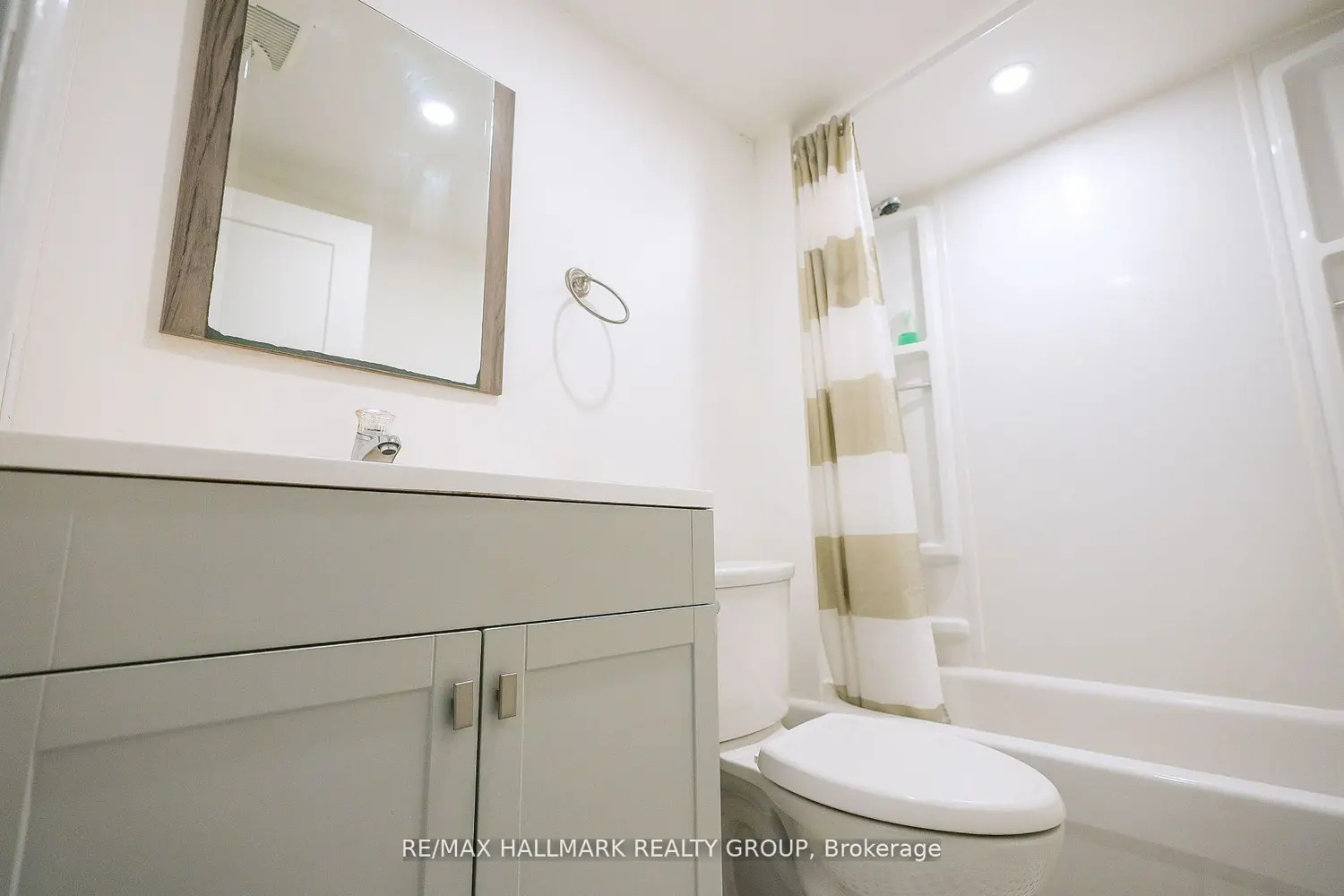 Additional image 20 of 924 Bermuda Avenue