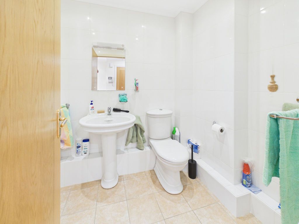 Additional image 4 of 2 bed flat for saleHafan Tywi, The Parade, Carmarthen SA31