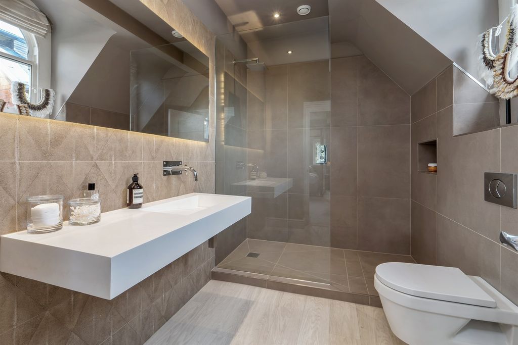 Additional image 13 of 3 bed flat for saleOakwood House, Beechfield Road, Alderley Edge SK9