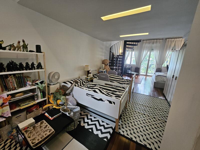 Additional image 9 of Cairnhill Orchard Emerald Hill