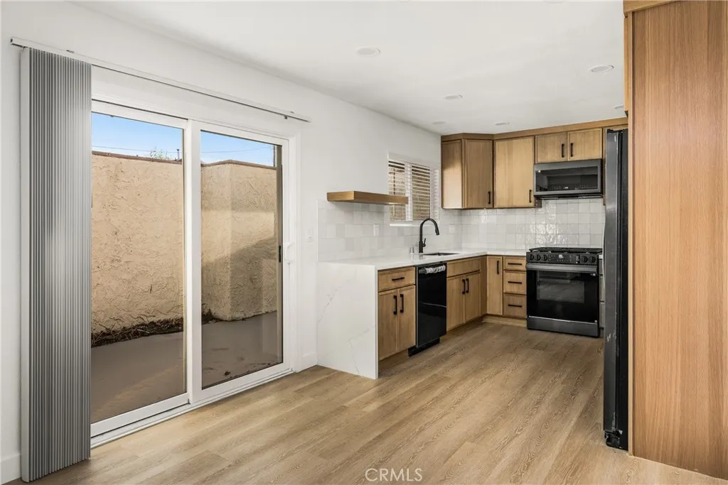 Additional image 8 of 2565 Santa Ana Ave Unit 5, Costa Mesa, CA 92627