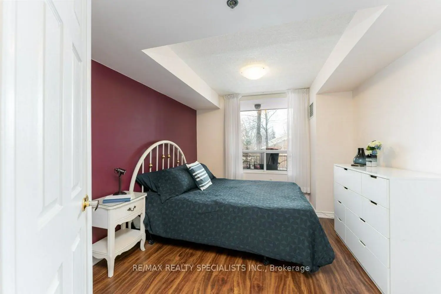 Additional image 4 of 100 Burloak Drive 2207