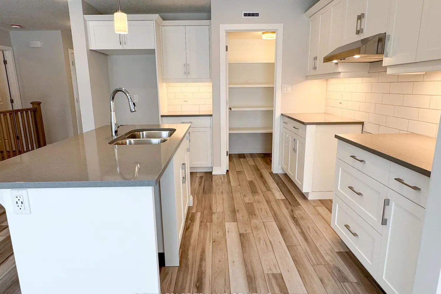 Additional image 14 of 110 Styles Drive