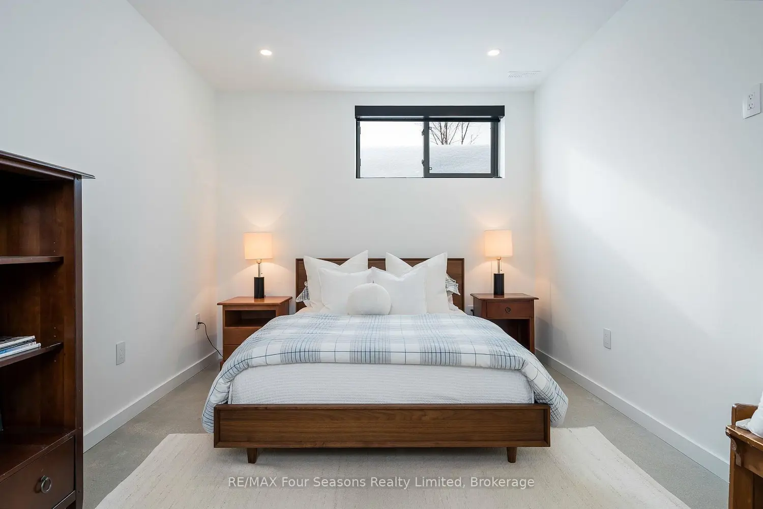 Additional image 12 of 126 Courchevel Crescent