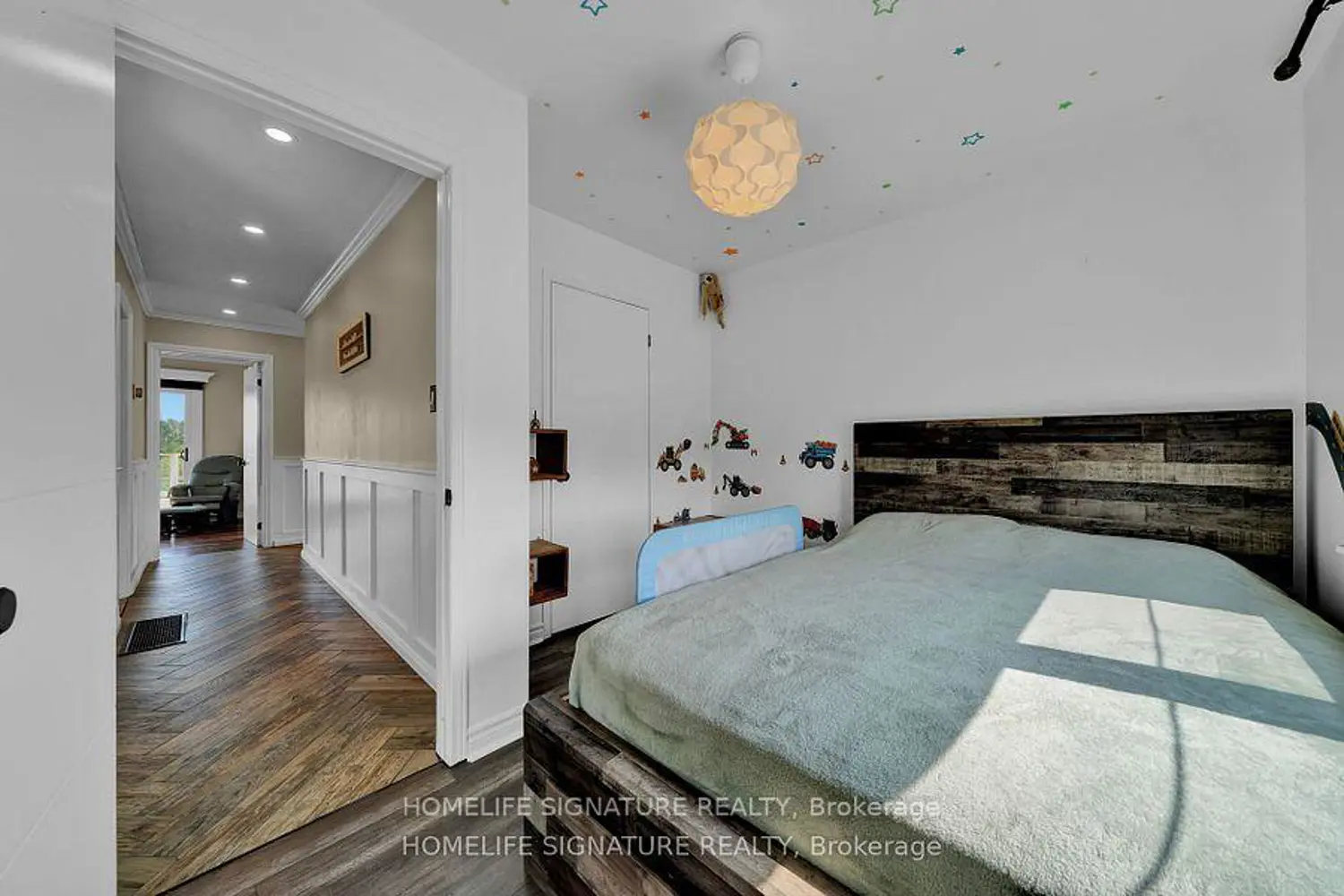 Additional image 6 of 375721 6Th Line