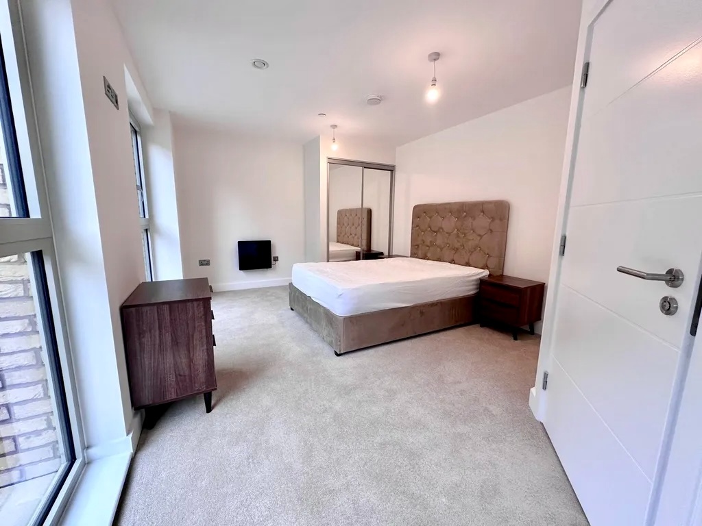 Additional image 5 of 2 Bed Flat, Boulevard Plaza, B5, N1 7GU