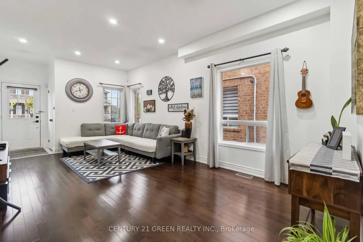 Additional image 4 of 98 Personna Circle