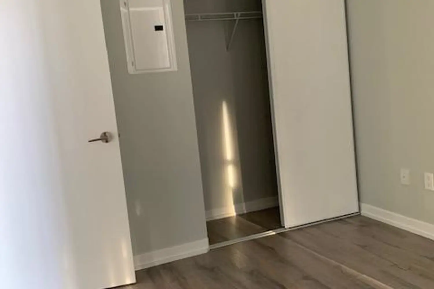 Additional image 6 of 52 Forest Manor Road 319