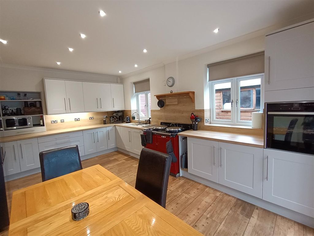 Additional image 2 of 5 bed detached house for saleGlebe Street, Dumfries DG1