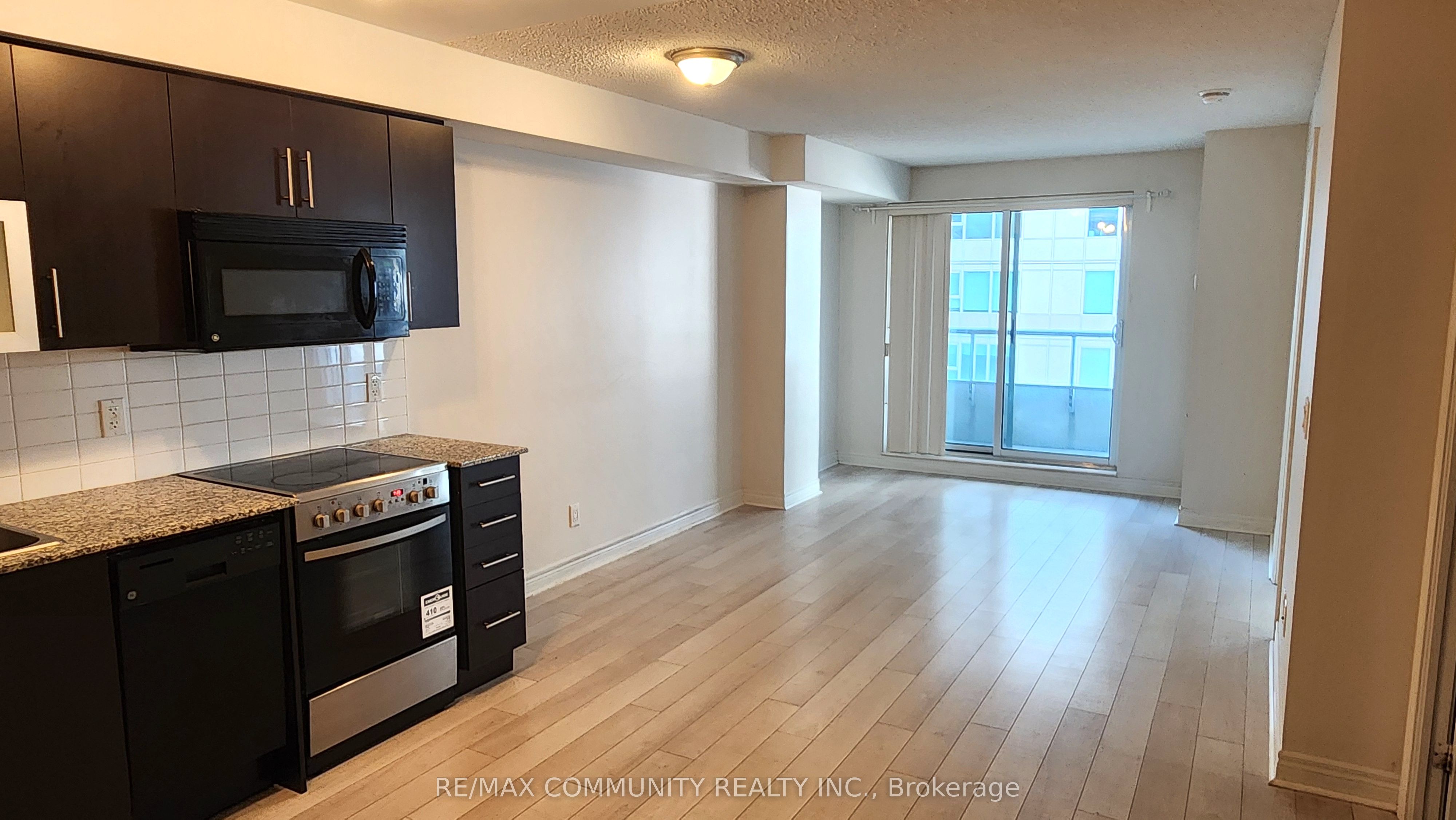 Additional image 3 of 410-50 Town Centre Court, Toronto, ON, M1P 0A9