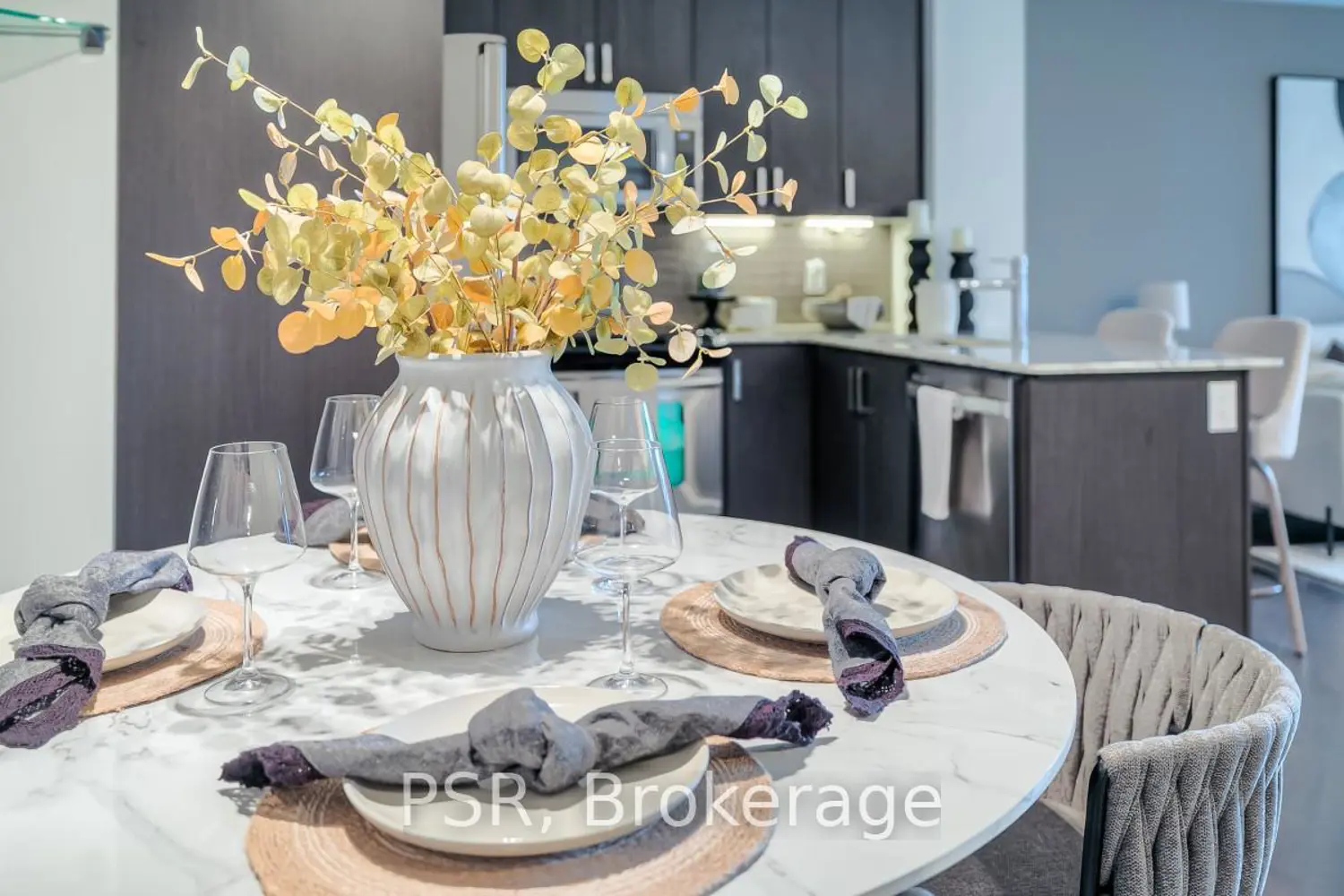 Additional image 10 of 7608 Yonge Street 306