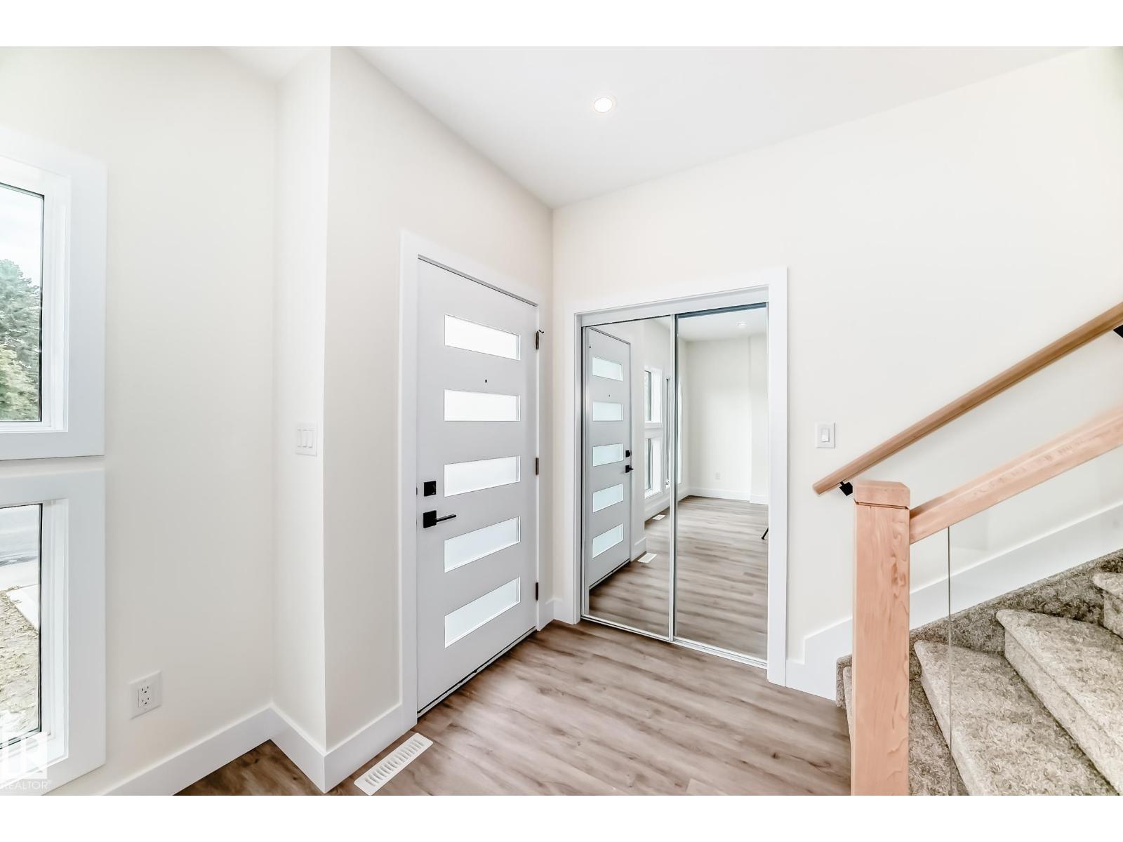 Additional image 3 of 10720 149 Street NW, Edmonton, AB, T5P1M2