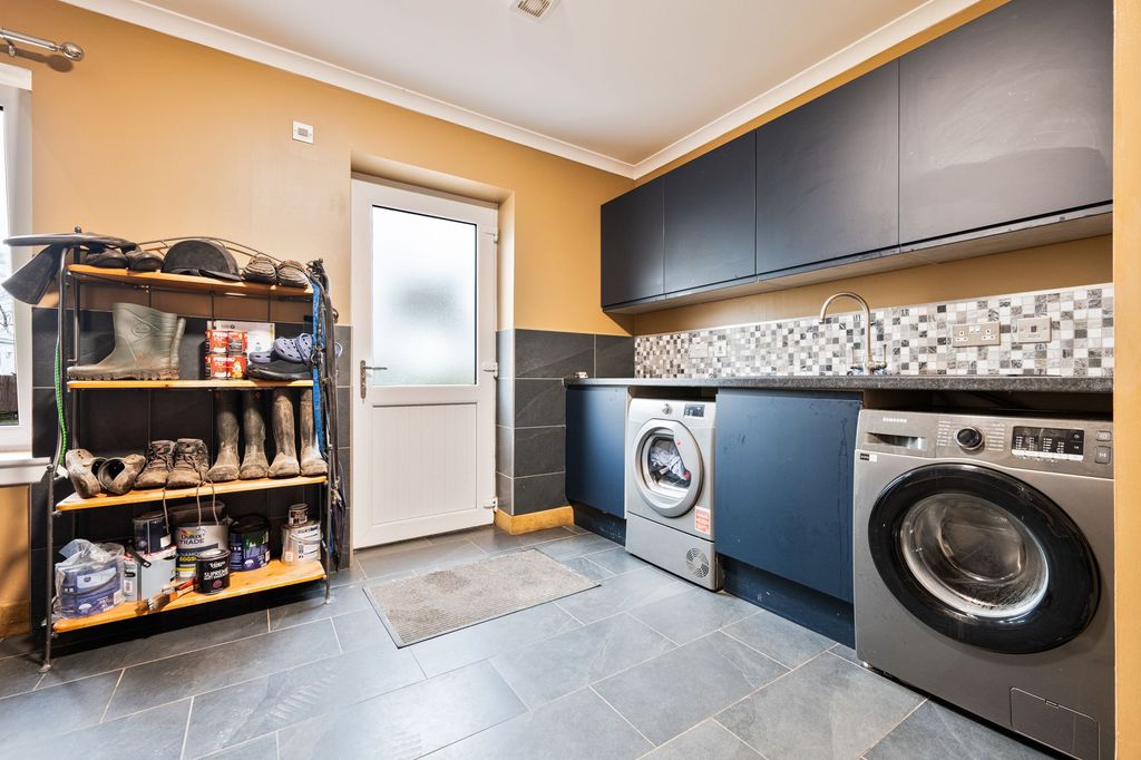 Additional image 19 of 5 bed detached house for sale1 Bankwood, Biggar Road, Carnwath, Lanark ML11