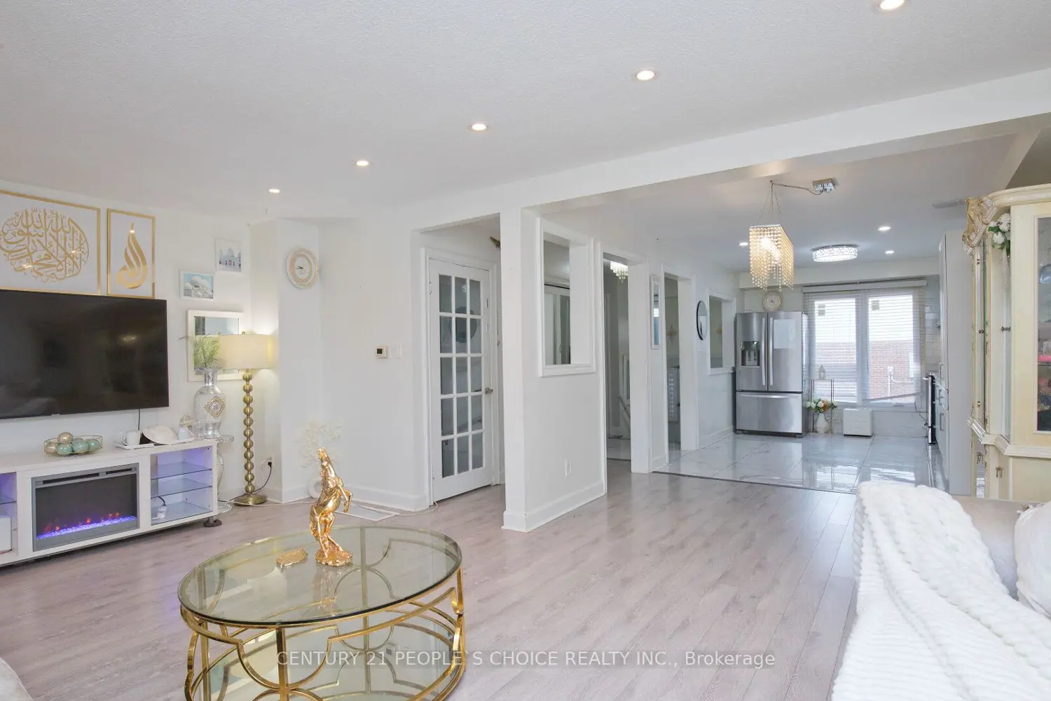 Additional image 2 of 3525 Brandon Gate 54