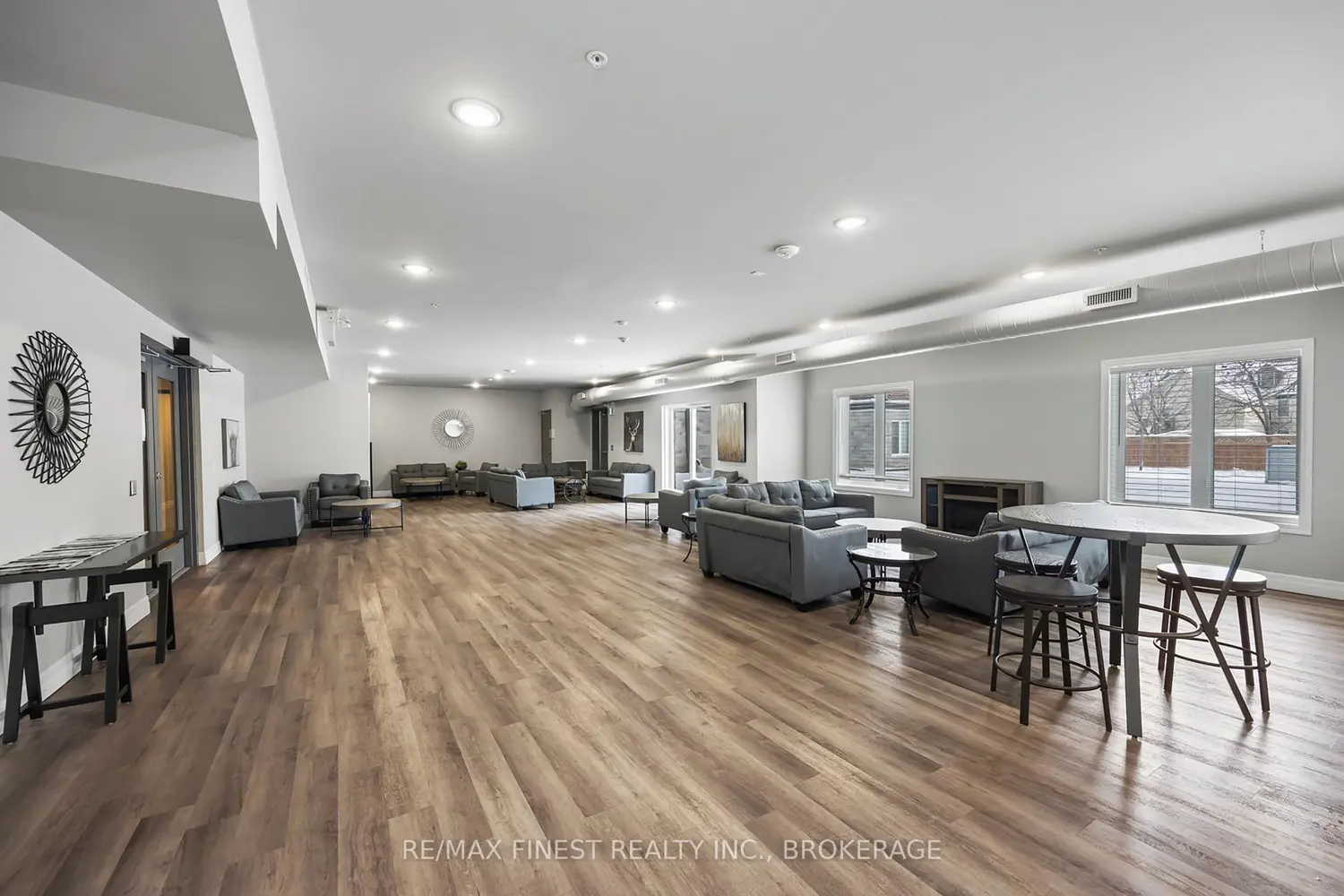 Additional image 4 of 501 Frontenac Street 421