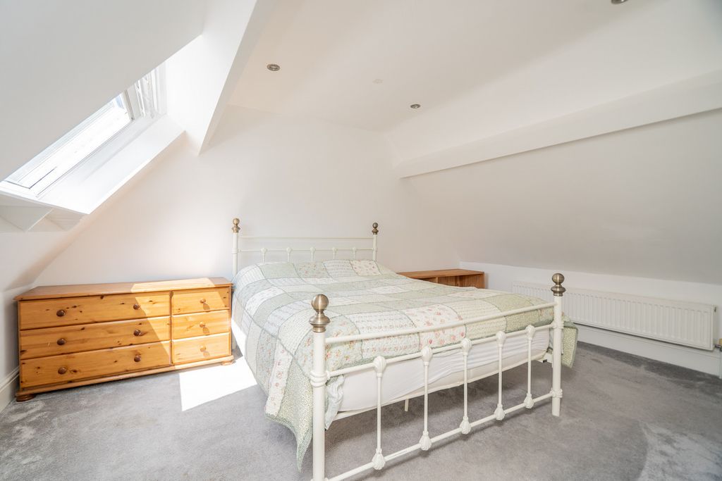 Additional image 27 of 9 bed detached house for saleWood End Road, Cranfield, Bedfordshire MK43