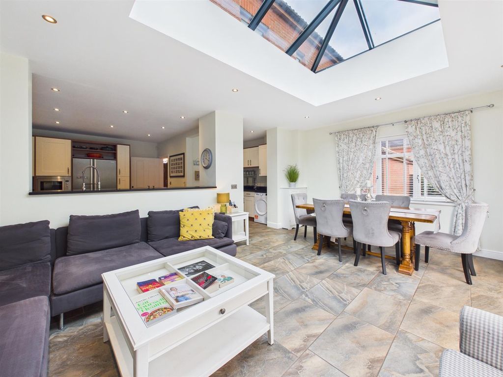 Additional image 25 of 5 bed detached house for saleSanderling Way, Porthcawl CF36