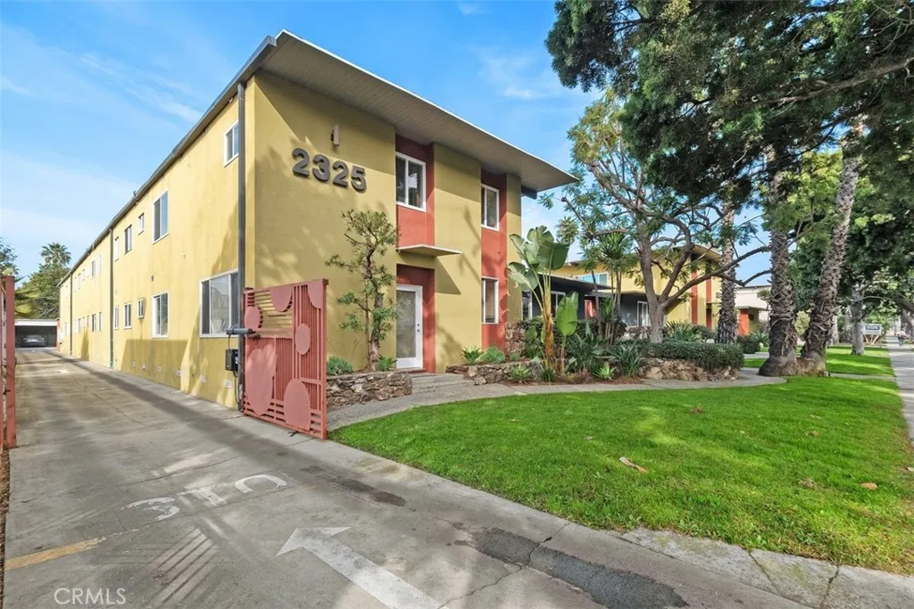2325 Kansas Avenue Unit 7, Santa Monica, CA 90404