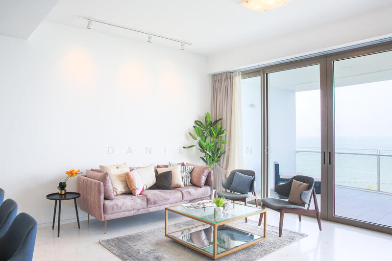 276 Ocean Drive photo 2