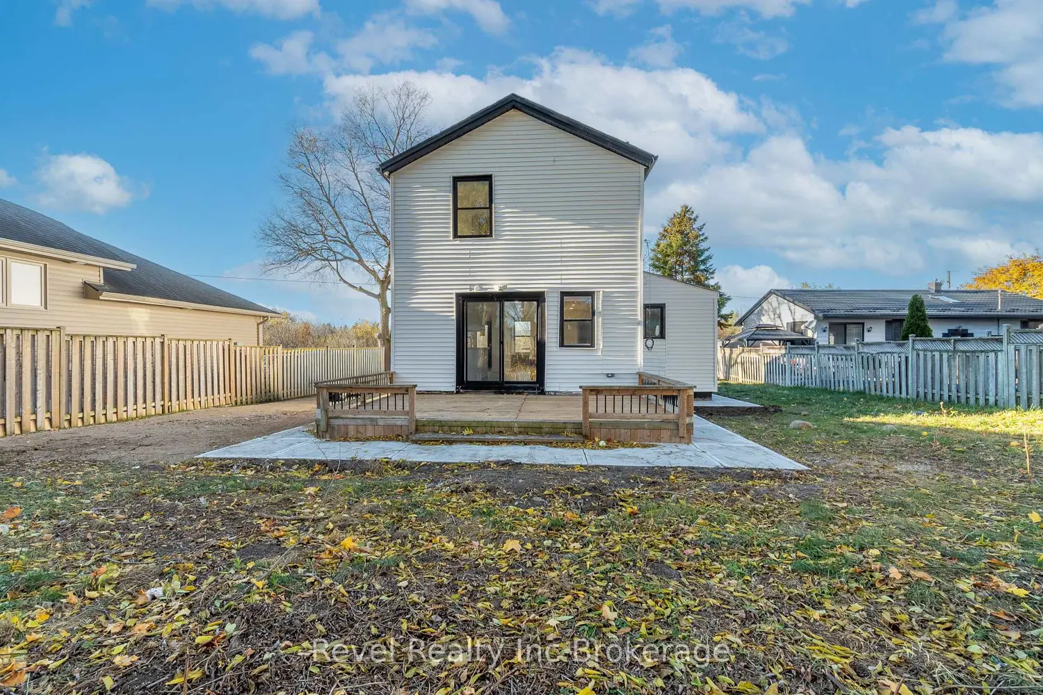 Additional image 17 of 241 Charles Street