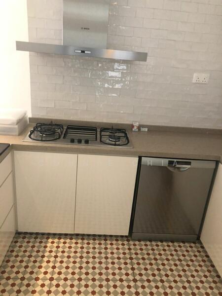 Additional image 10 of 1 Rodyk Street