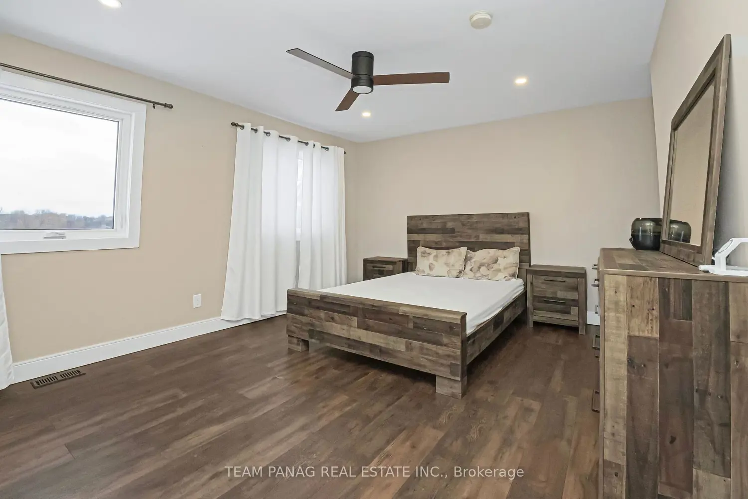 Additional image 12 of 11561 Russell Road