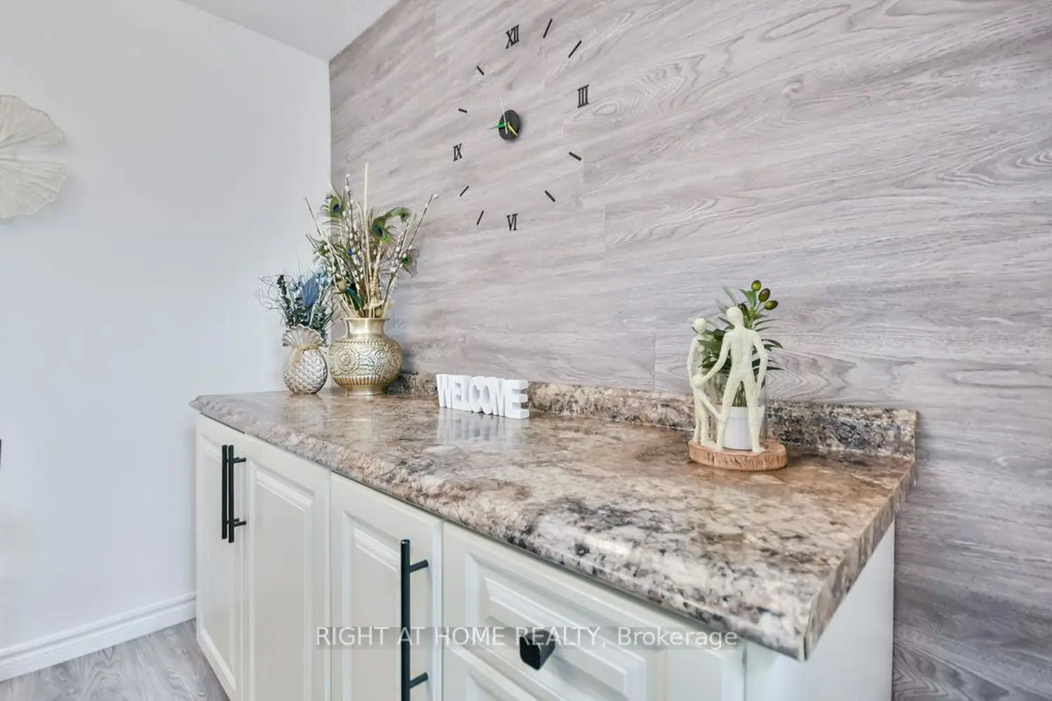 Additional image 6 of 179 Edgehill Drive B6