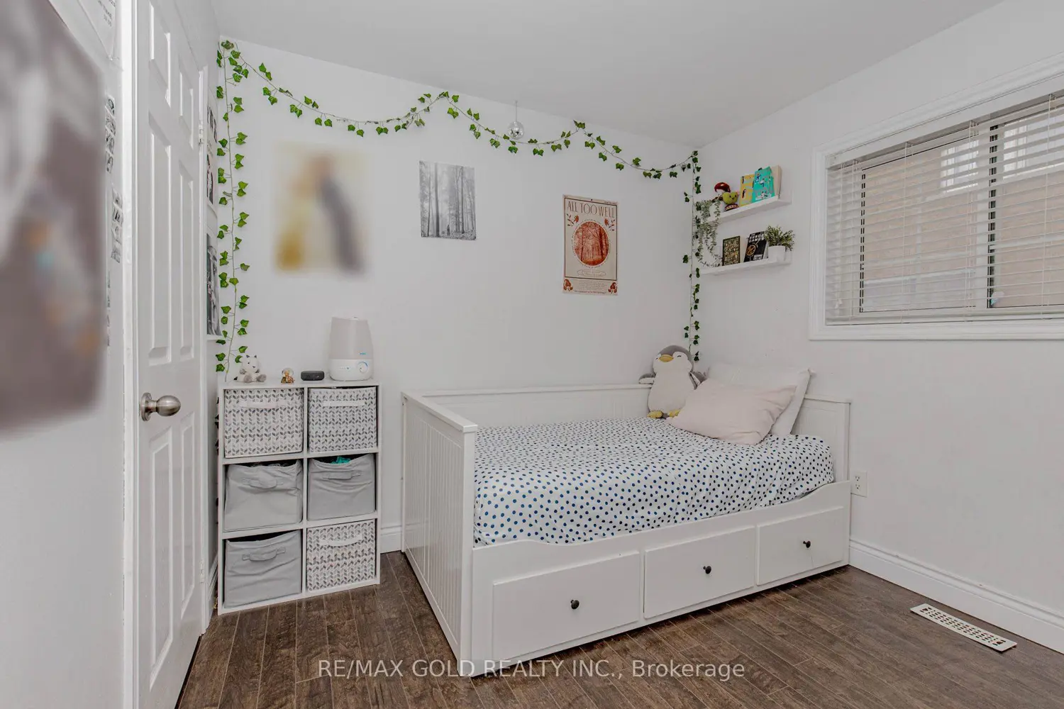 Additional image 10 of 32 Aspenwood Trail