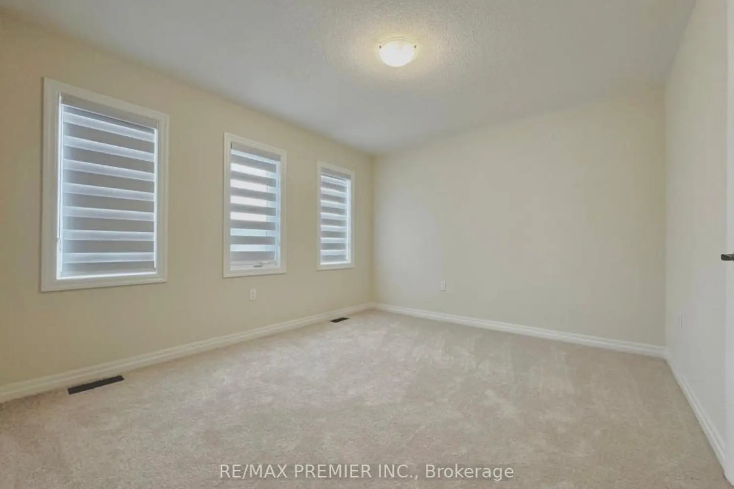 Additional image 7 of 4 Ken Davie Gate, Georgina