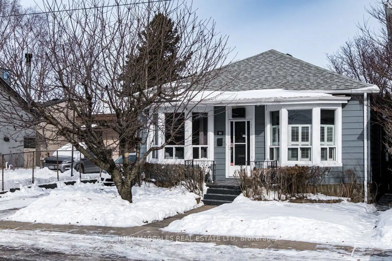 50 Macaulay Street photo 2