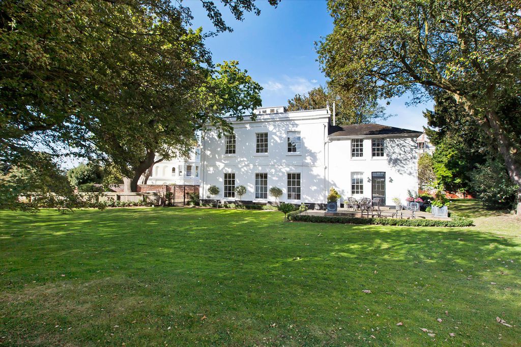 6 bed detached house for saleColleton Crescent, Exeter, Devon EX2