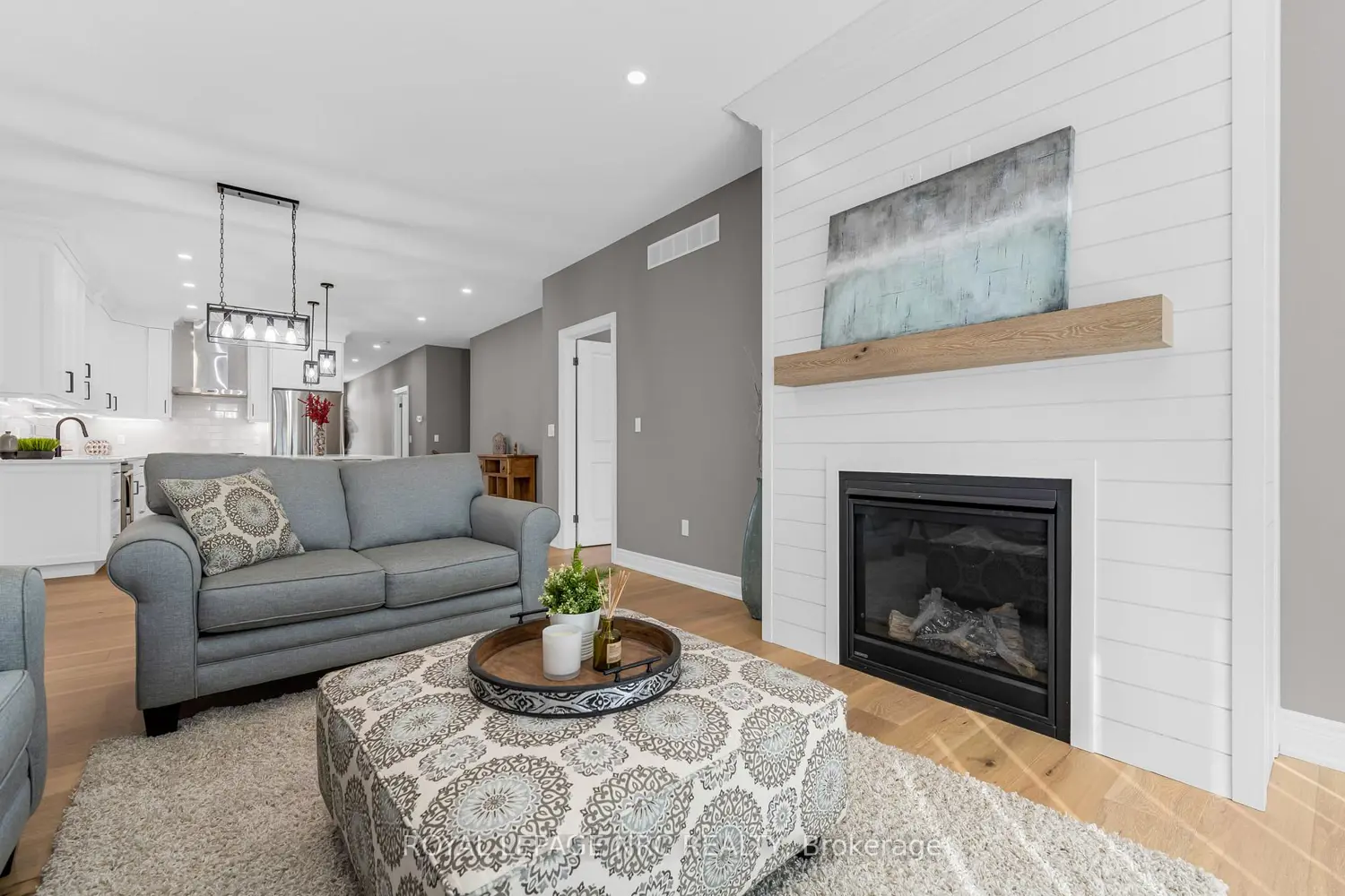 Additional image 5 of 738 Clarence Street