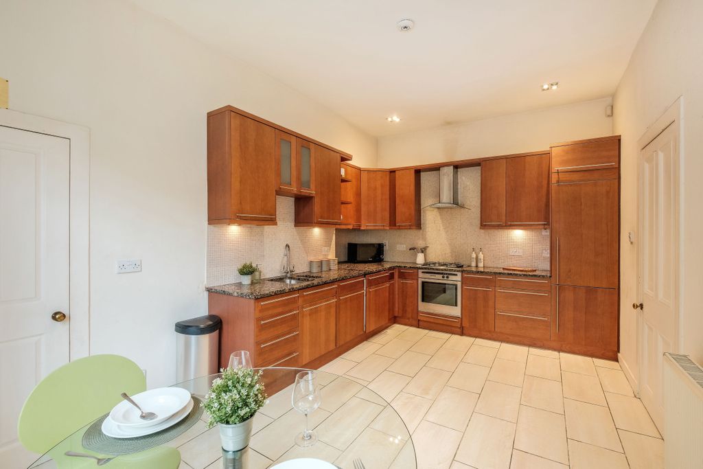 Additional image 8 of 3 bed flat for sale28 Grosvenor Place, Rosemount, Aberdeen AB25