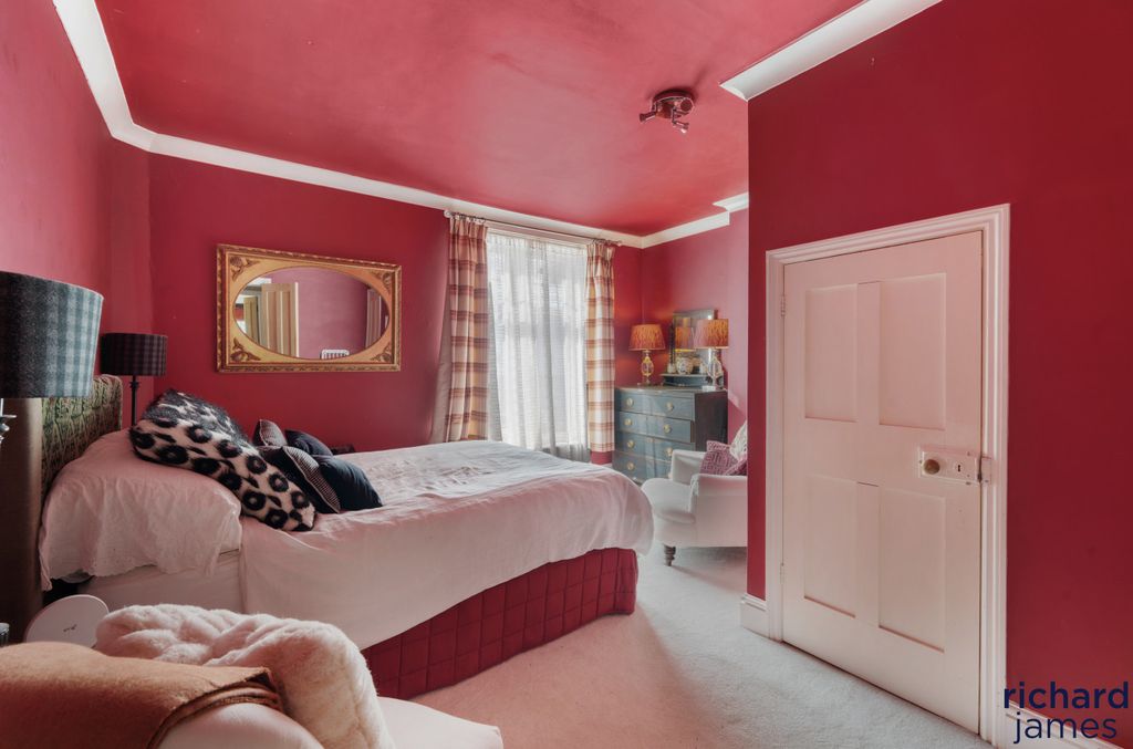 Additional image 17 of 4 bed terraced house for saleMoormead Road, Wroughton, Swindon SN4