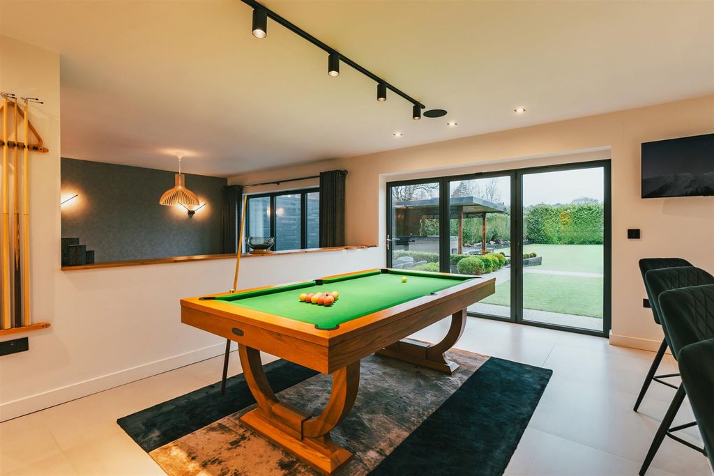 Additional image 10 of 5 bed detached house for saleDore Road, Sheffield S17