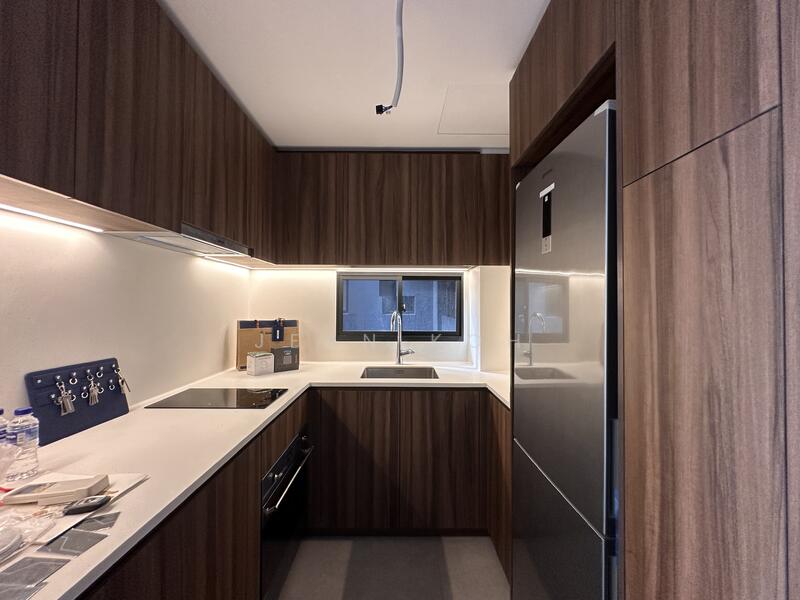 Additional image 4 of Lentor Central