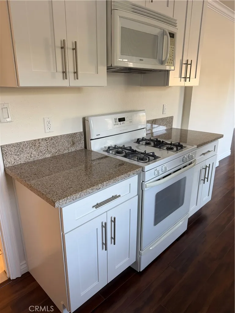 Additional image 12 of 641 Corwin Ave, Glendale, CA 91206