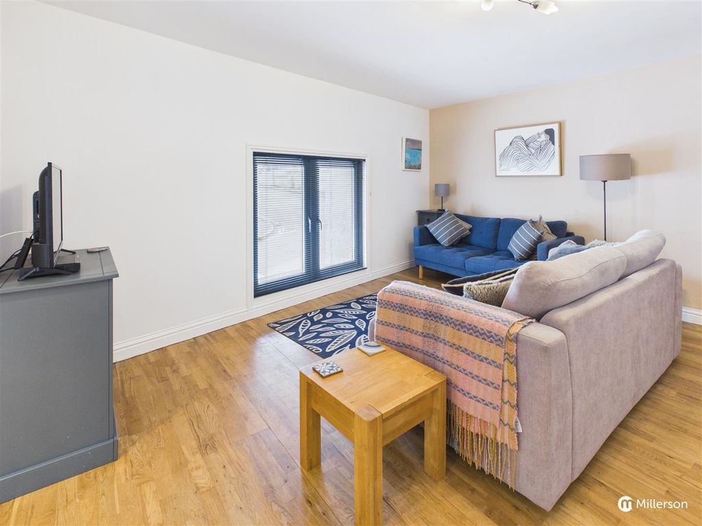 Additional image 8 of 2 bed flat for saleSea Lane, Hayle TR27