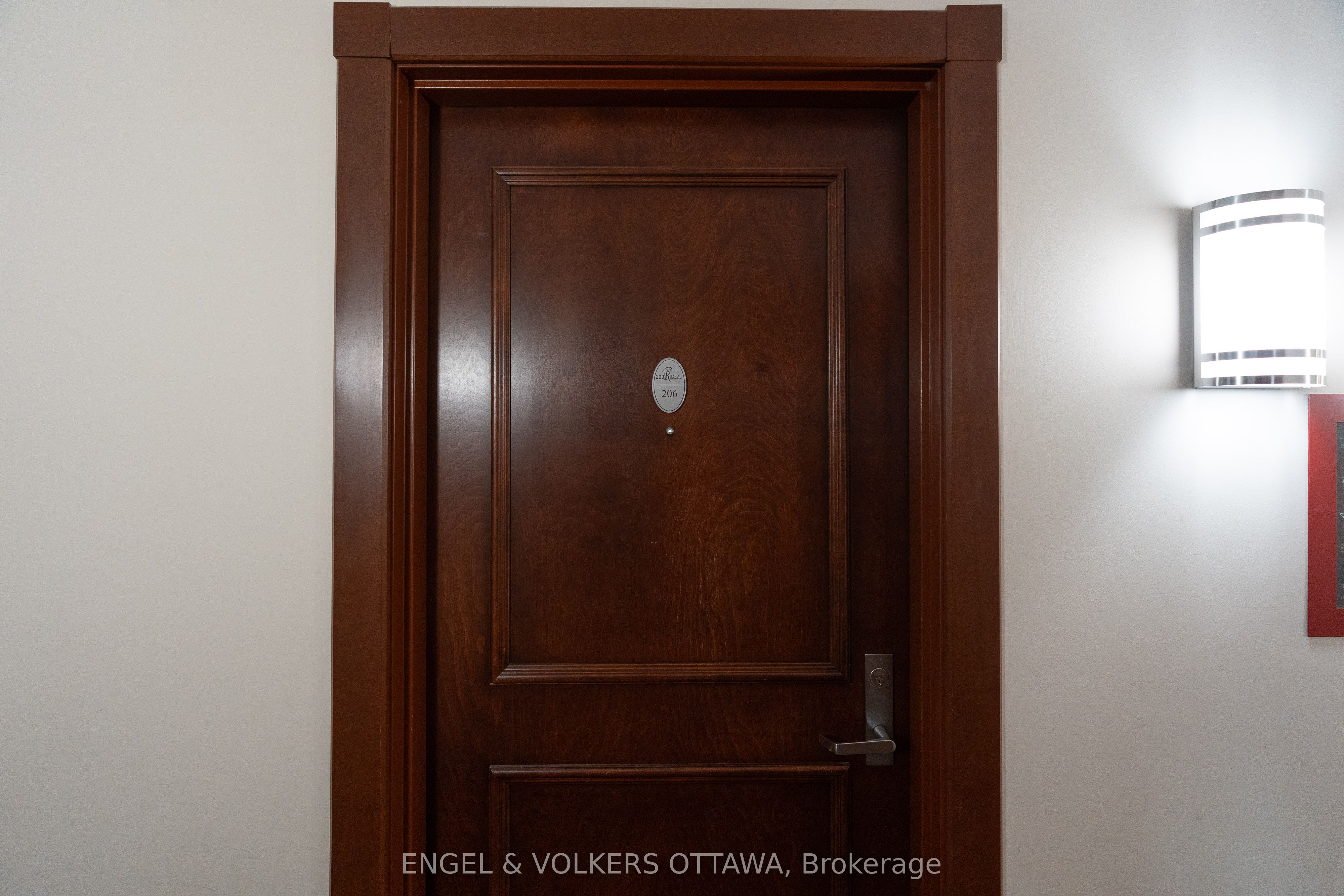 Additional image 5 of 206-200 Rideau Street, Ottawa, ON, K1N 5Y1