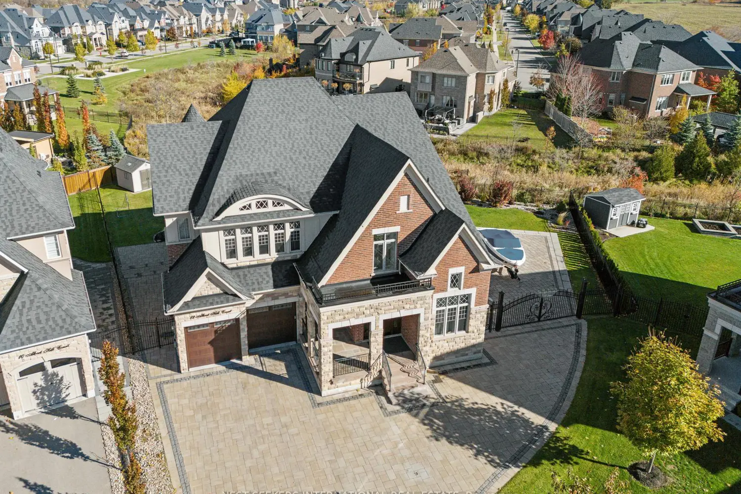 Additional image 4 of 12 Albert Hill Court