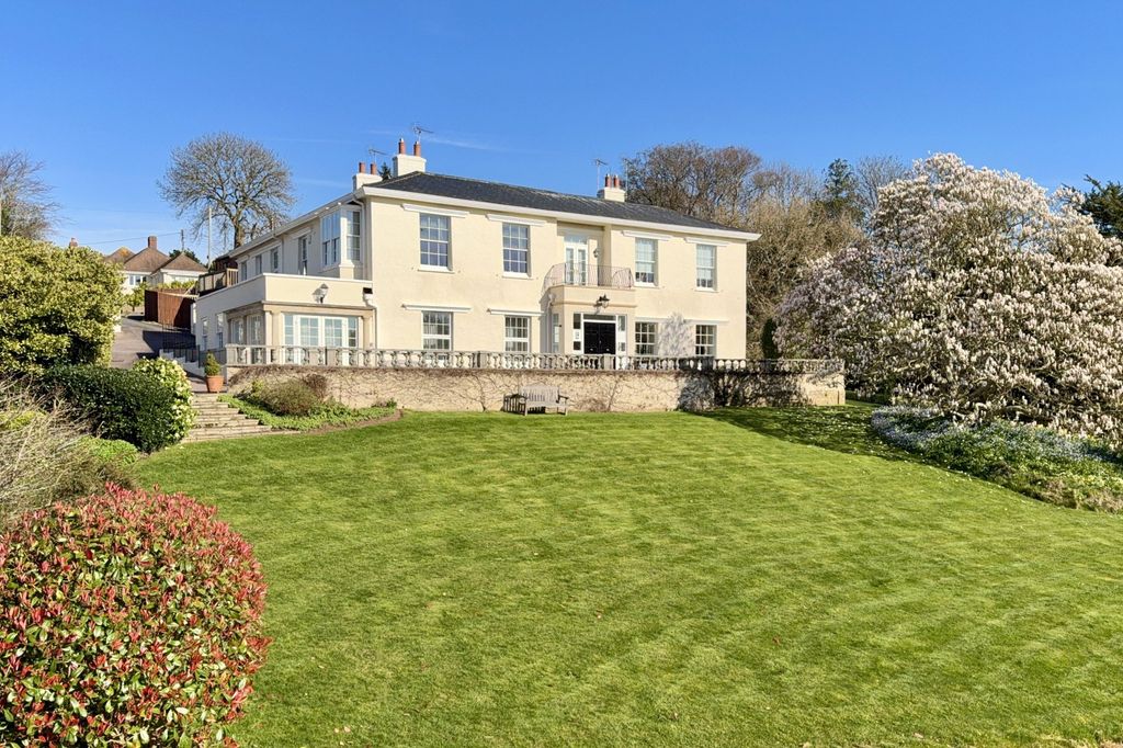 2 bed flat for saleSidmount, Station Road, Sidmouth, Devon EX10