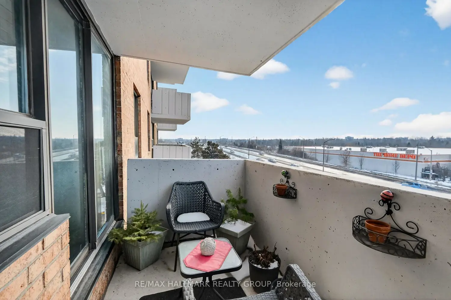 Additional image 15 of 2019 Bank Street 404