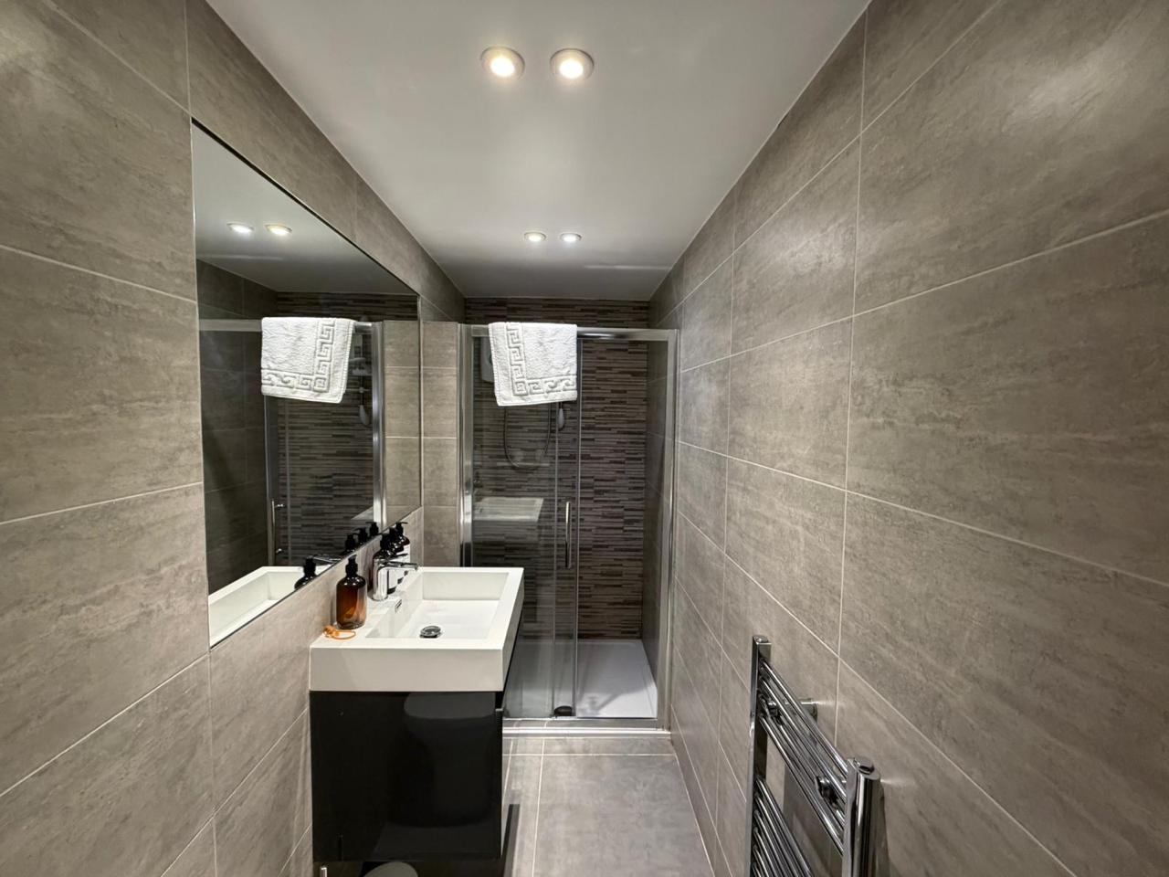 Additional image 11 of 1 Bed Flat, Lavender Hill, SW11, SW11 5RW