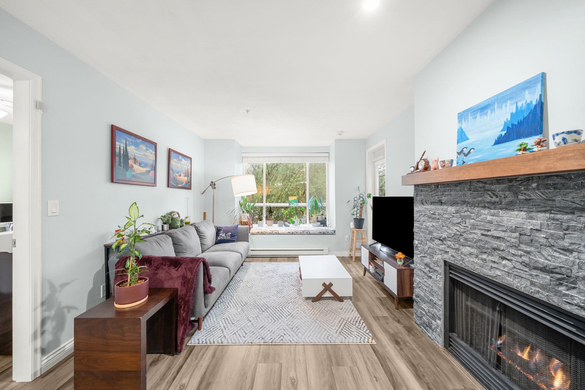 316-6833 Village Green, Burnaby, BC, V5E 4M1