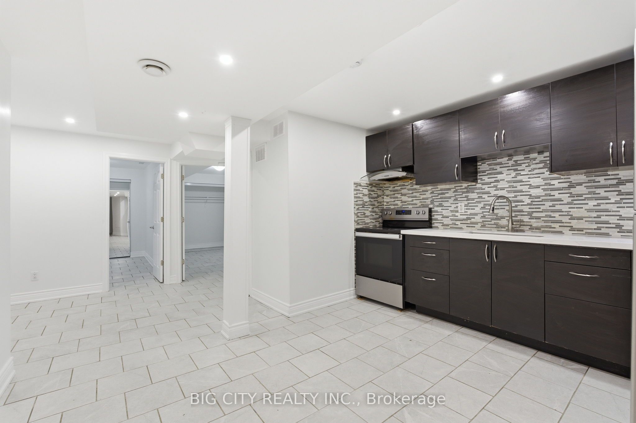 Additional image 6 of Lower-5487 Cosmic Crescent, Mississauga, ON, L4Z 3R8