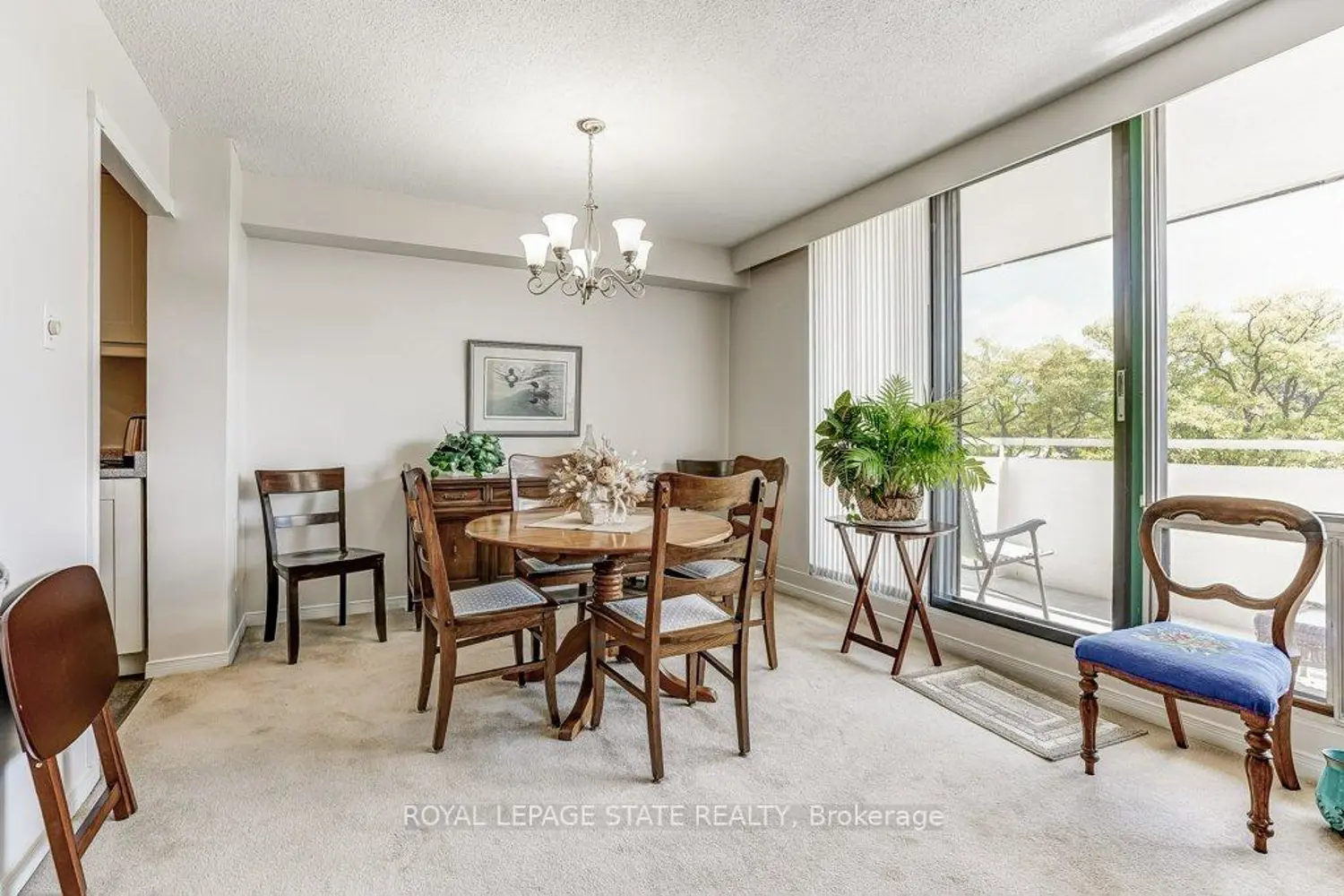 Additional image 3 of 2055 Upper Middle Road 205